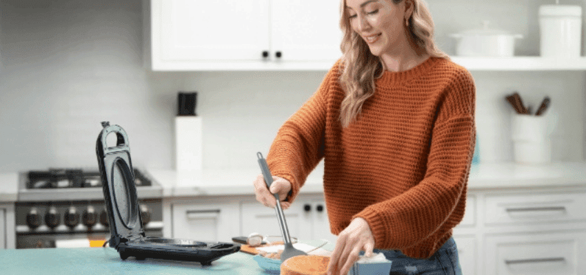 High Street TV kitchen appliance demo with woman cooking Purpl disabled discounts members save on home gadgets and cookware