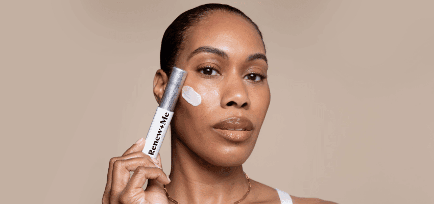 Woman holding Renew+Me skincare pen, Purpl discounts for disabilities and long term health conditions, shopping discounts for disabled people.