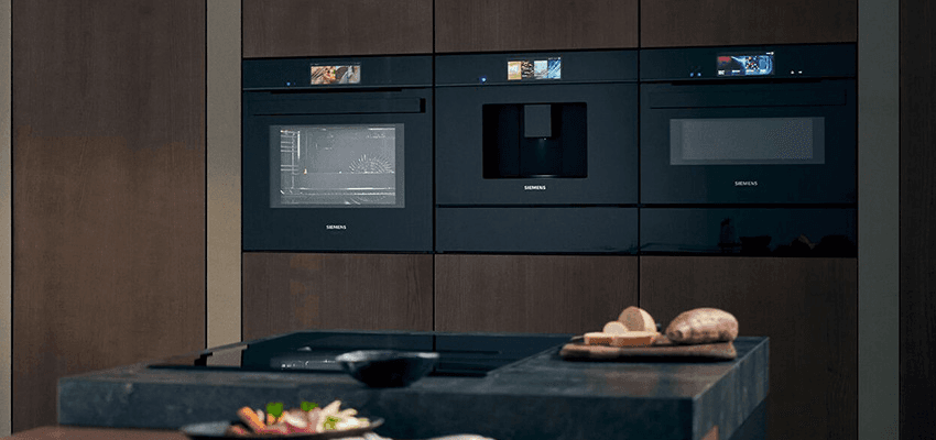 Modern Siemens kitchen with built-in ovens and hob, Purpl discounts for disabilities and long term health conditions, mobility discounts and offers.