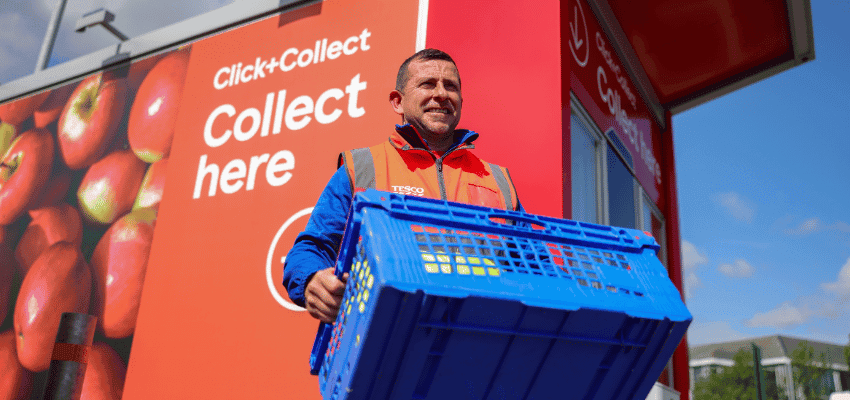 Tesco Click+Collect worker holding crate, Purpl discounts for disabilities and long term health conditions, shopping discounts for disabled people.